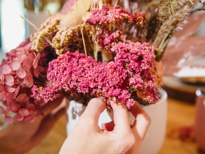 Dried flower arrangement